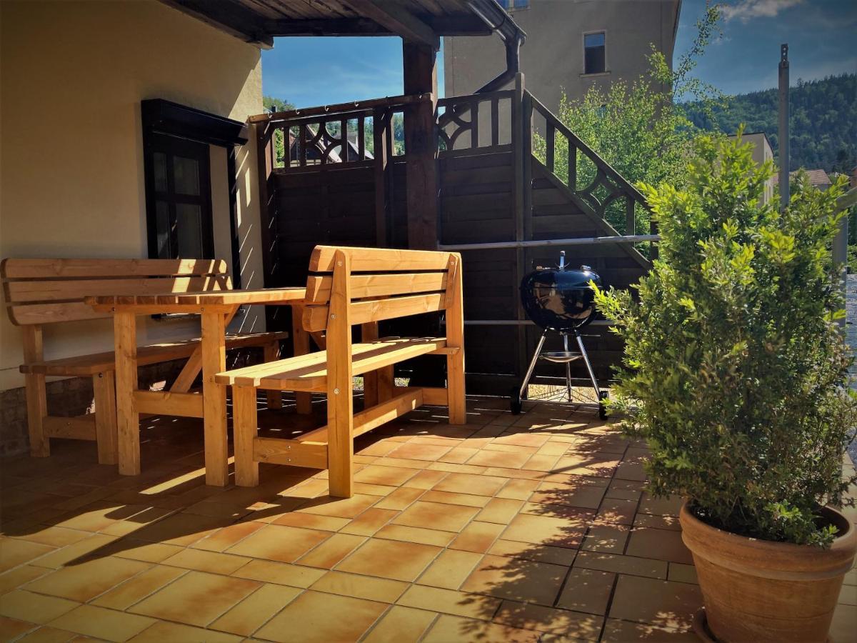 Sandstein-Ferien, Kamin, Fewo "Wanderfalke", Zentral & Ruhig, Terrasse, Saechs Schweiz Konigstein an der Elbe Luaran gambar